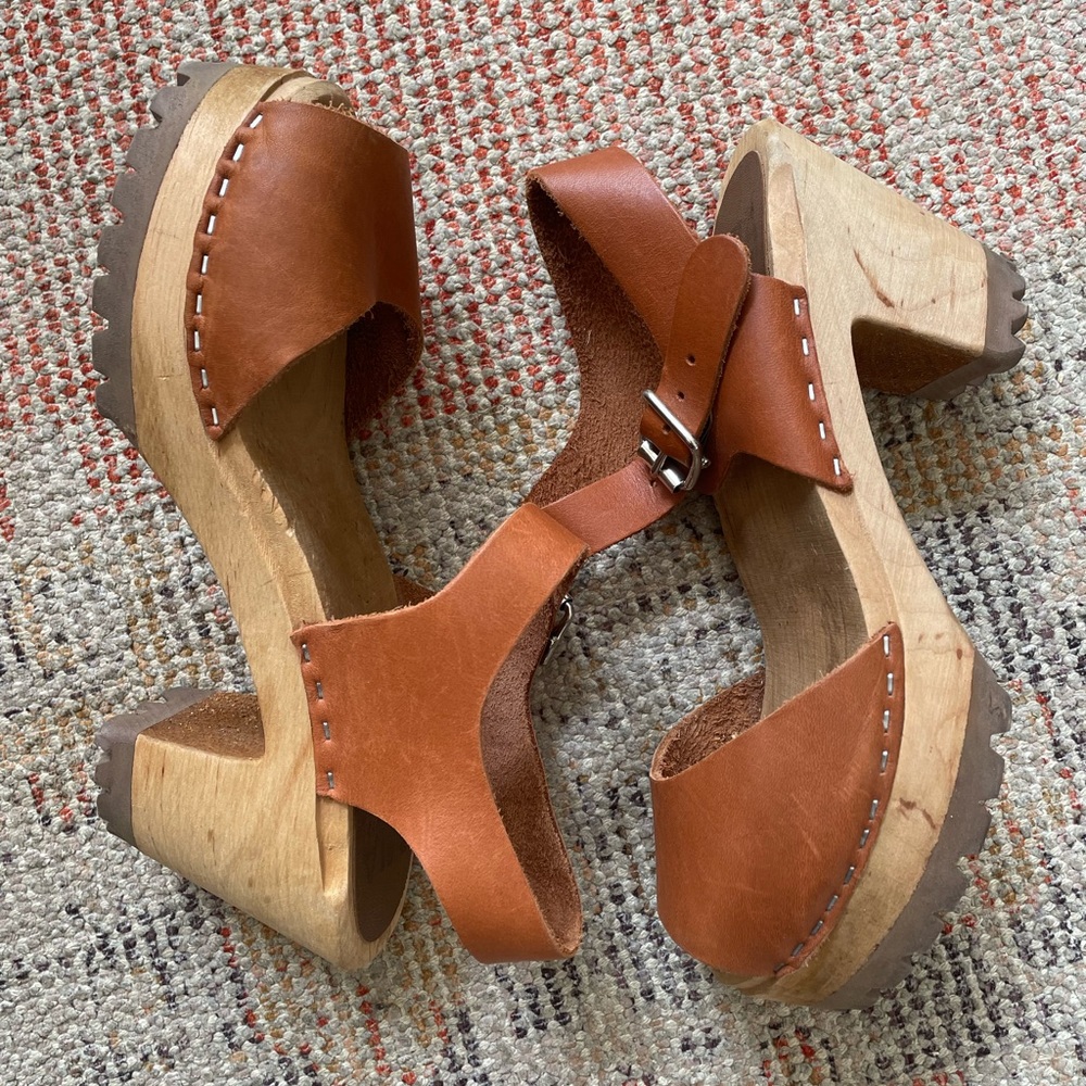 MIA Greta Swedish Clogs